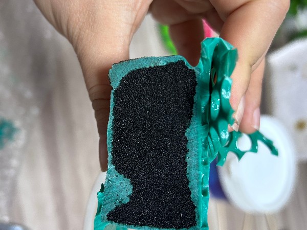 双组分聚氨酯防水涂料海绵试验下