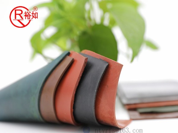 聚脲和聚氨酯的主要区别是什么？