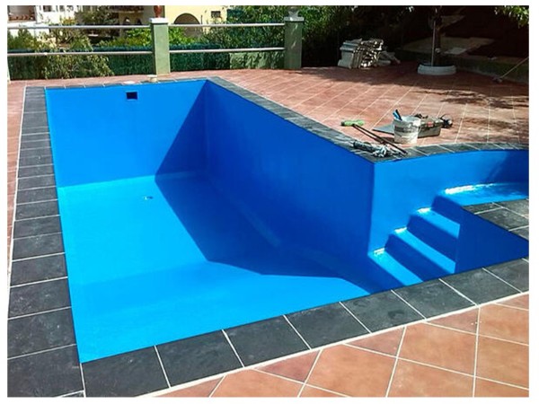 你知道游泳池用什么材料防水好吗？